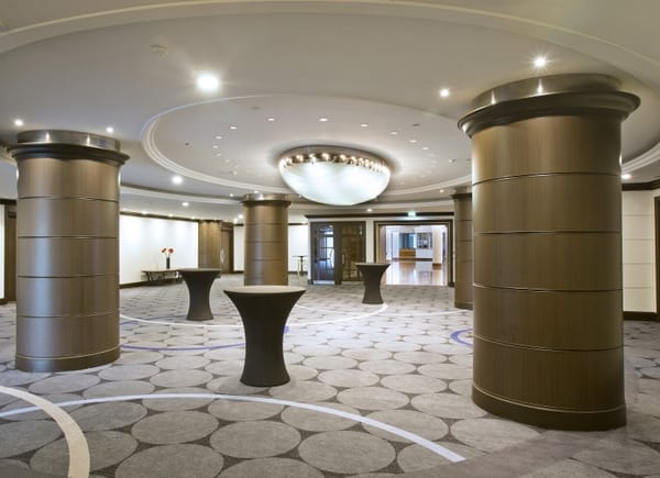 Hilton Paris Charles de Gaulle Airport, Hôtel 4*, TREMBLAY-EN-FRANCE,, Île-de-France, France